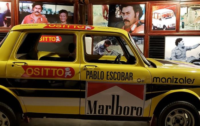 foto real museo pablo escobar interior coleccion